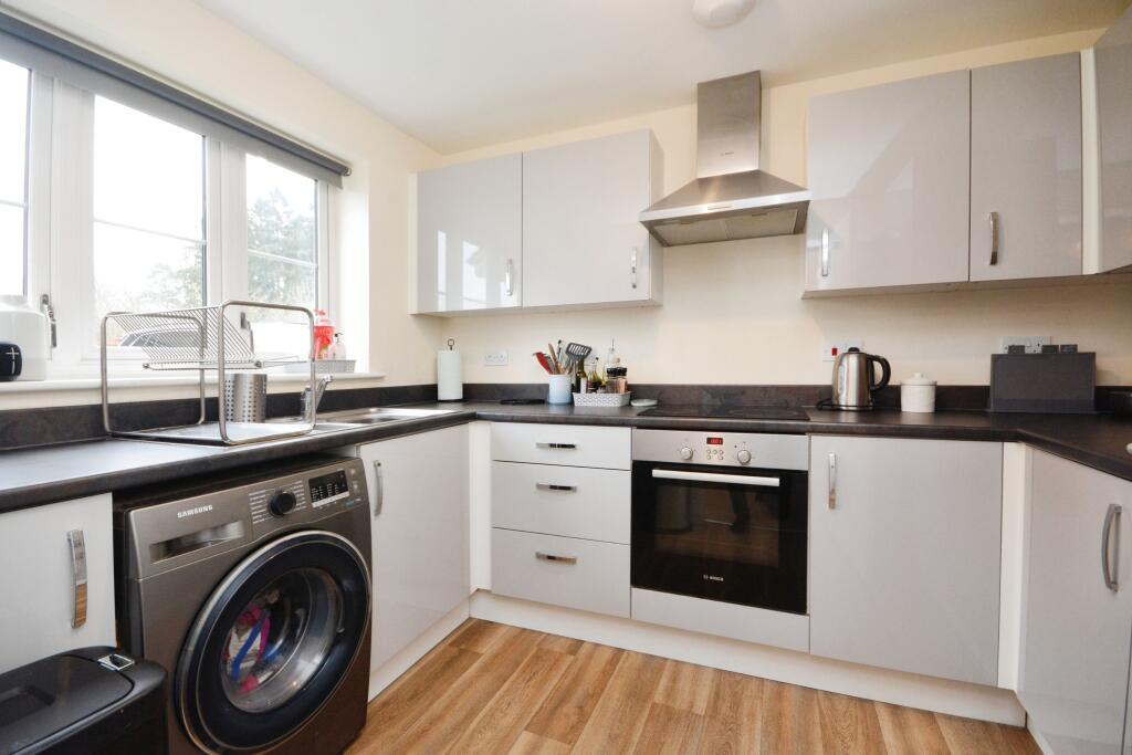 Additional property image - Violet Close, Stansted, CM24