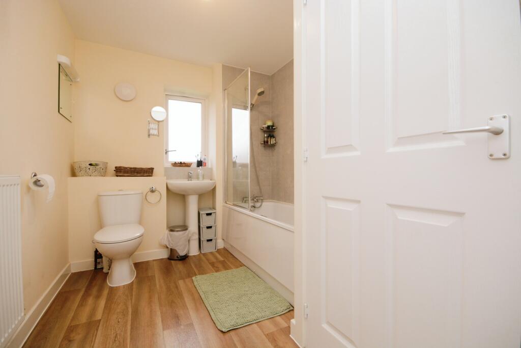 Additional property image - Violet Close, Stansted, CM24