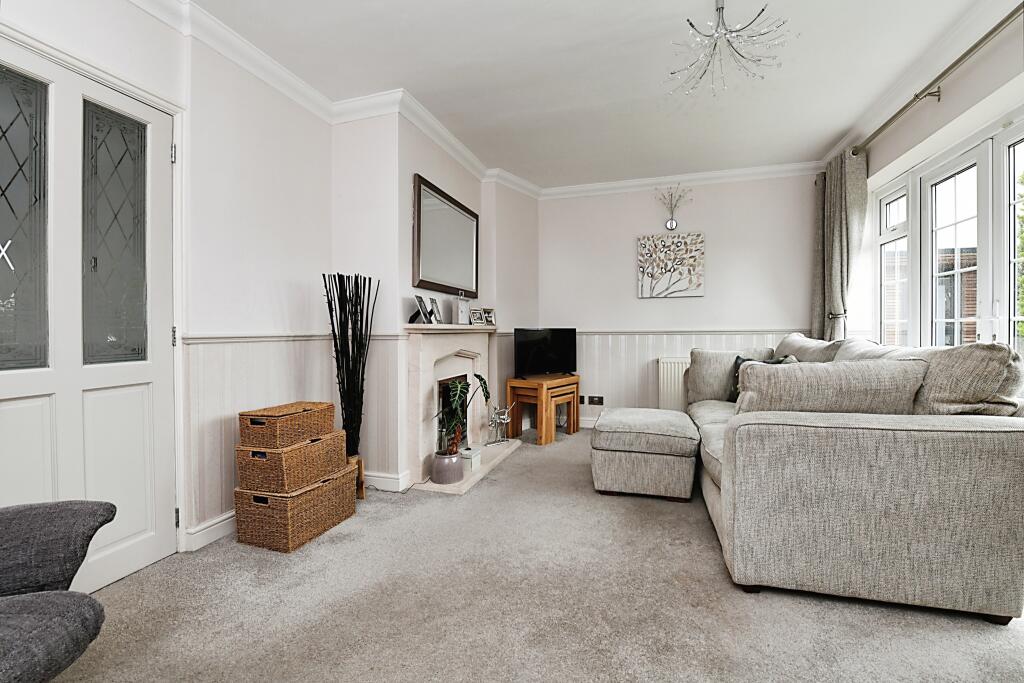 3 bedroom detached house for sale in Chignal Road, Chelmsford, CM1