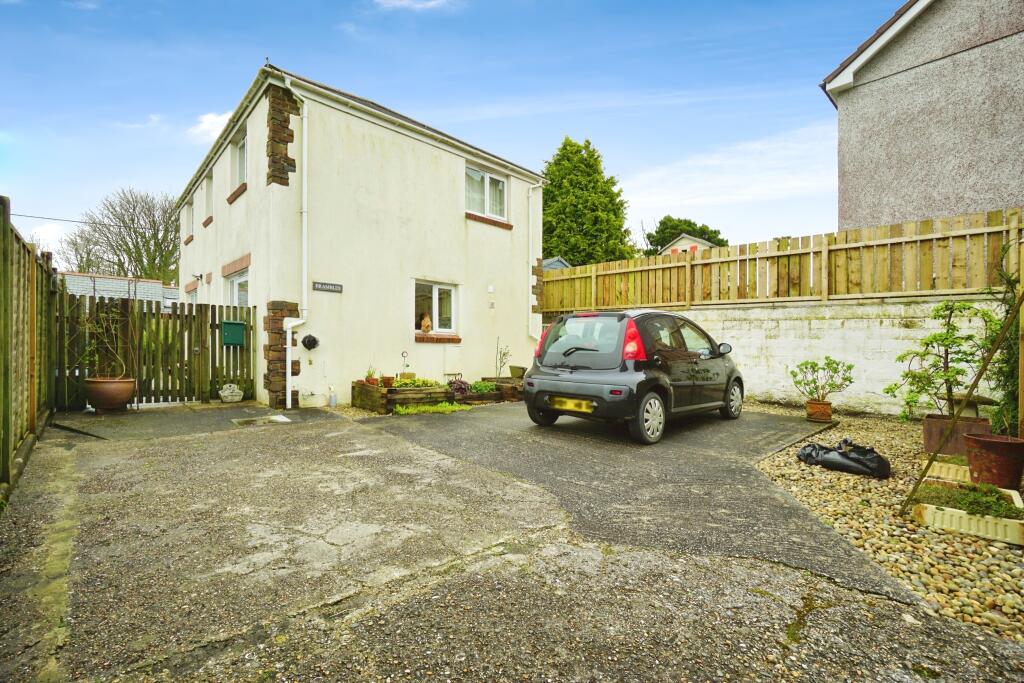 3 bedroom detached house for sale in Chilsworthy, Holsworthy, EX22