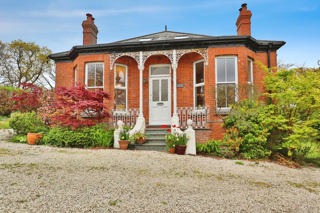 4 bedroom detached house for sale in Clawton, Holsworthy, EX22