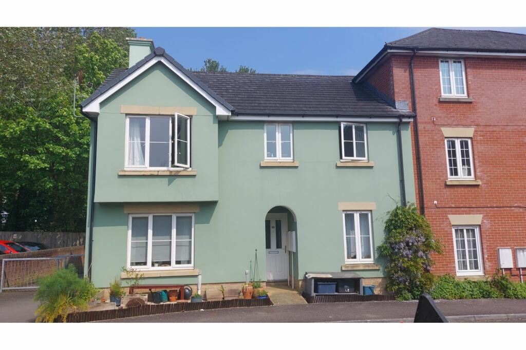 2 bedroom flat for sale in Westaway Heights, Barnstaple, EX31