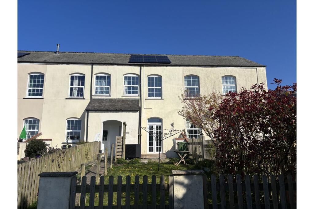 Main image of property: Oak Court, Holsworthy, EX22