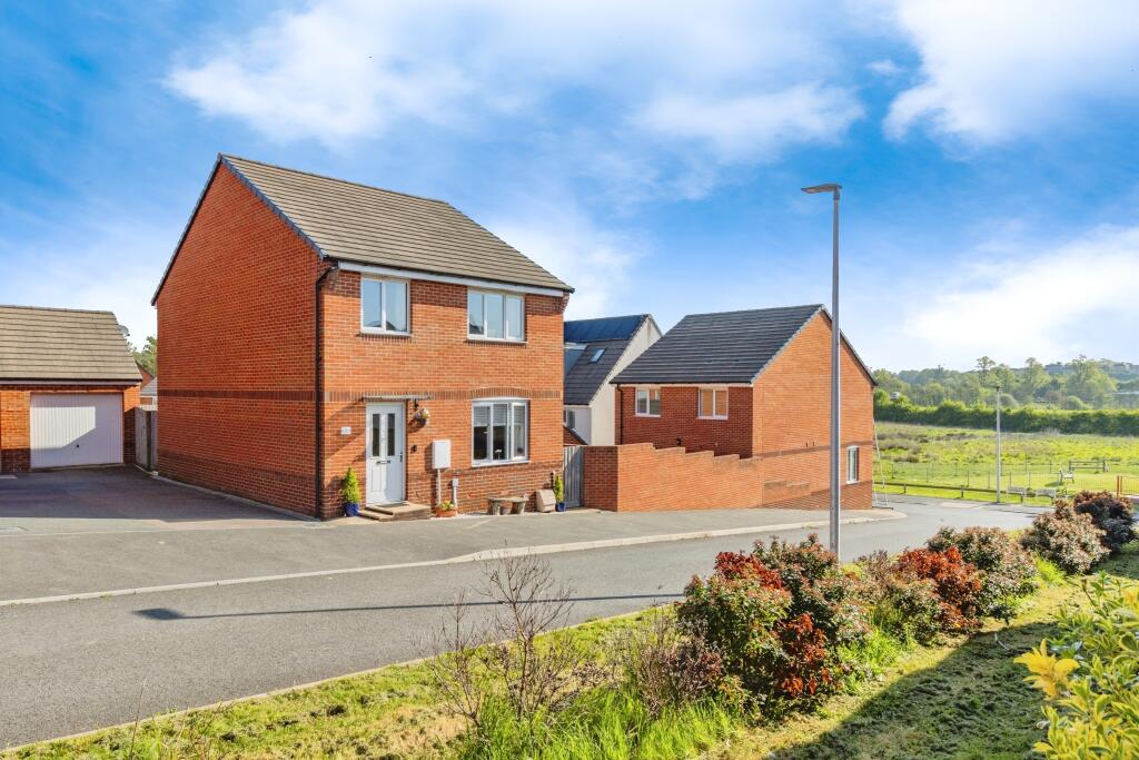 Main image of property: Loom End, Tiverton, EX16
