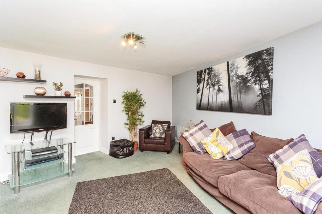 3 bedroom flat for sale in Union Place, Ulverston, LA12