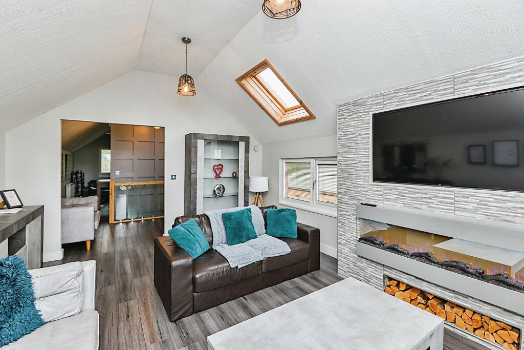 3 bedroom lodge for sale in Borwick Lane, Carnforth, LA6