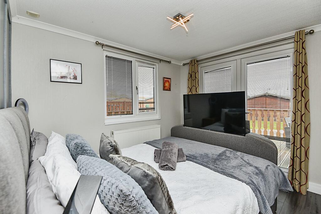 3 bedroom lodge for sale in Borwick Lane, Carnforth, LA6