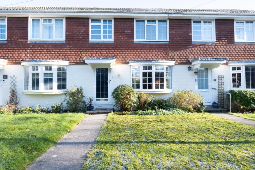 3 bedroom terraced house for sale in Leigh Park, Lymington, SO41
