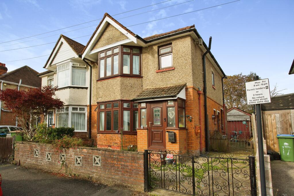 3 bedroom semidetached house for sale in Sherborne Road, Highfield