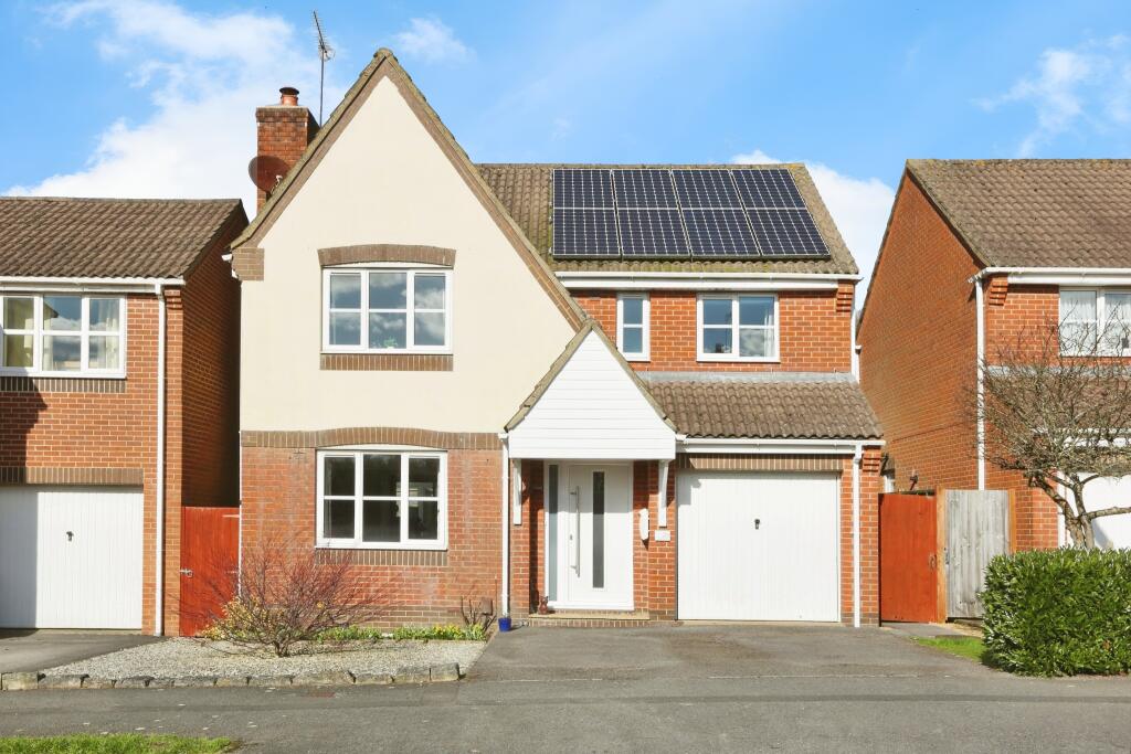 Main image of property: Wood End Way, Eastleigh, SO53