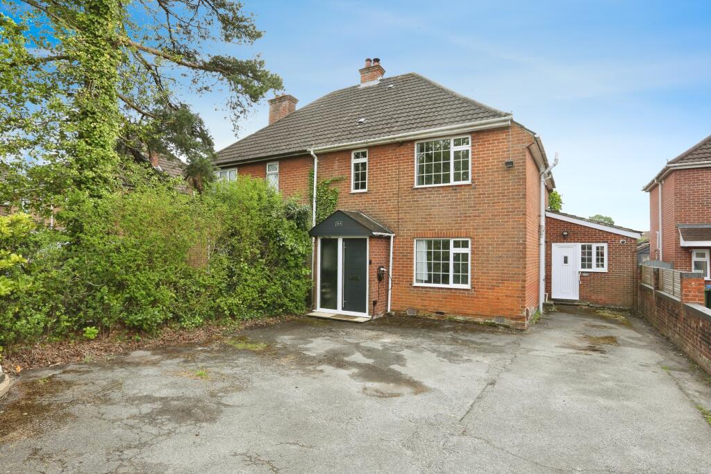 Main image of property: West End Road, Southampton, SO18