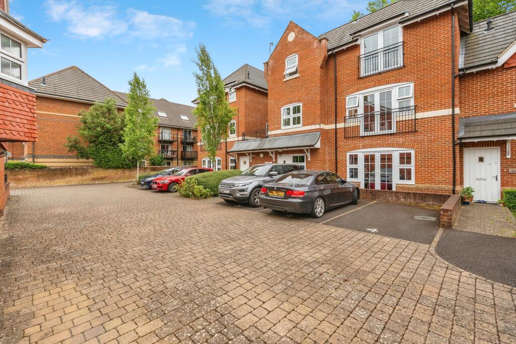 Main image of property: 7 Archers Road, Southampton, SO15