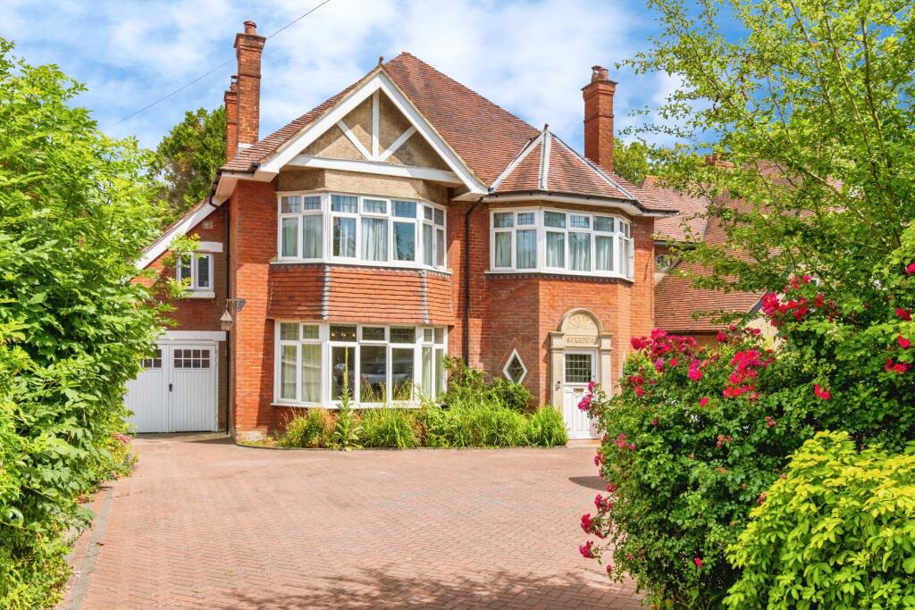 Main image of property: Bassett Avenue, Southampton, SO16