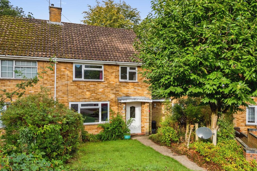 3 bedroom semidetached house for sale in Rosebery Avenue, Hythe