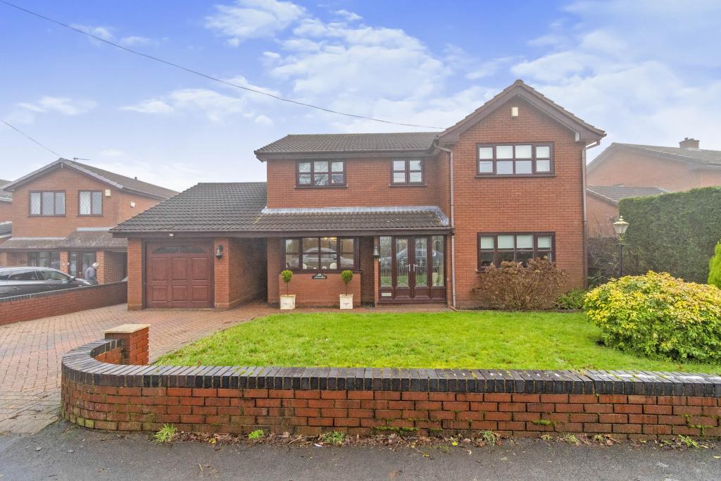 4 bedroom detached house for sale in Streets Lane, Cheslyn Hay, Walsall