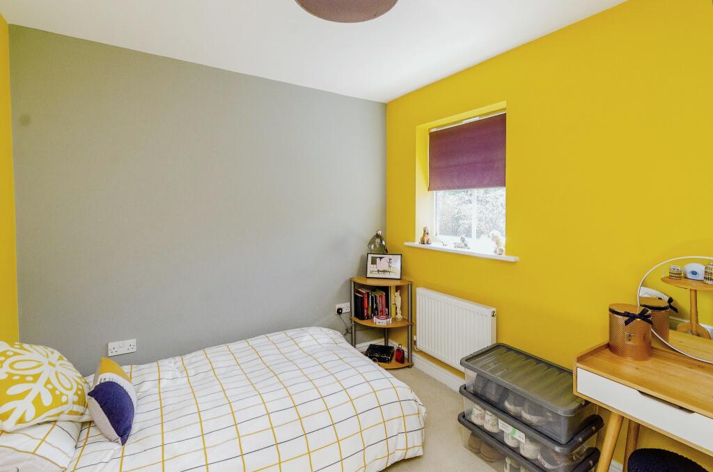 3 bedroom end of terrace house for sale in Peregrine Way, Heath Hayes