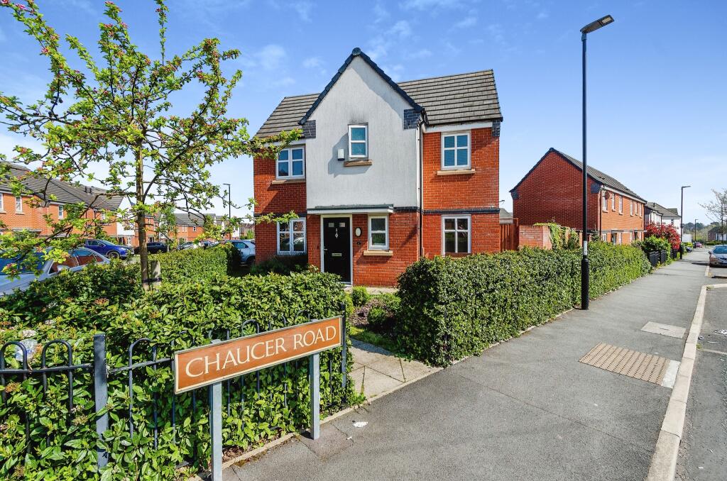 3 bedroom detached house for sale in Shearwater Road, Goscote, Walsall, WS3