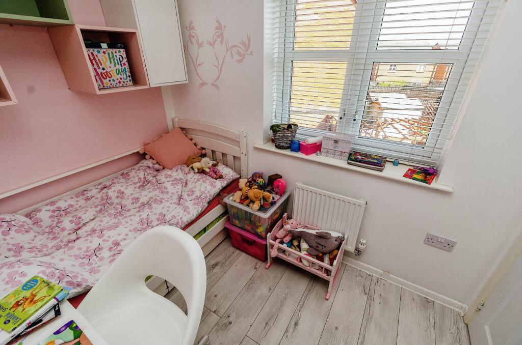 3 bedroom detached house for sale in Shearwater Road, Goscote, Walsall, WS3