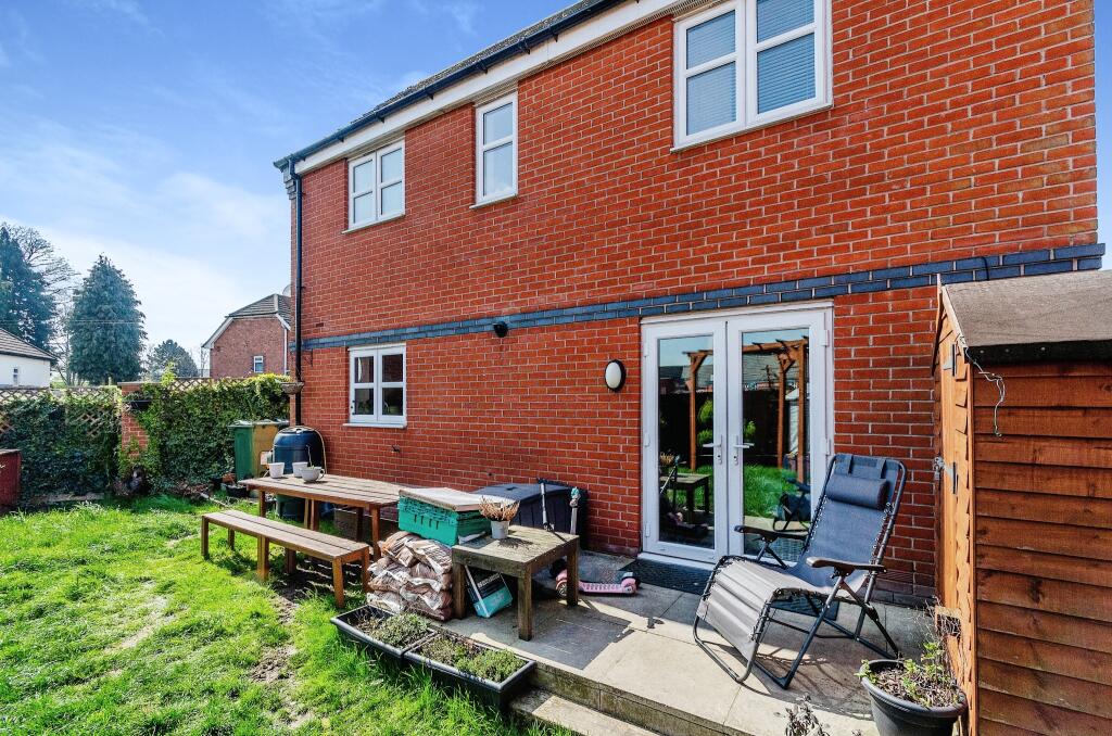 3 bedroom detached house for sale in Shearwater Road, Goscote, Walsall, WS3