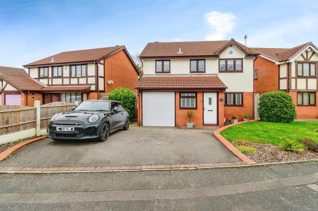 4 bedroom detached house for sale in Hoylake Close, Turnberry Estate