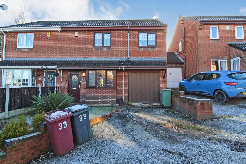 3 bedroom semidetached house for sale in Meadowside Close, Wingerworth