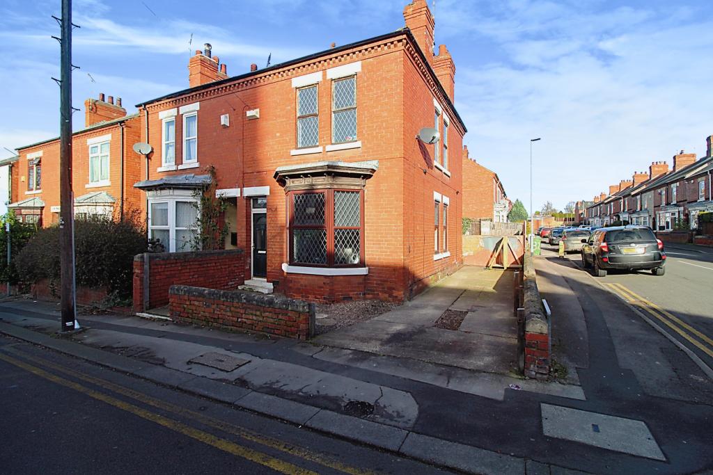 3 bedroom semidetached house for sale in Overend Road, Worksop, S80