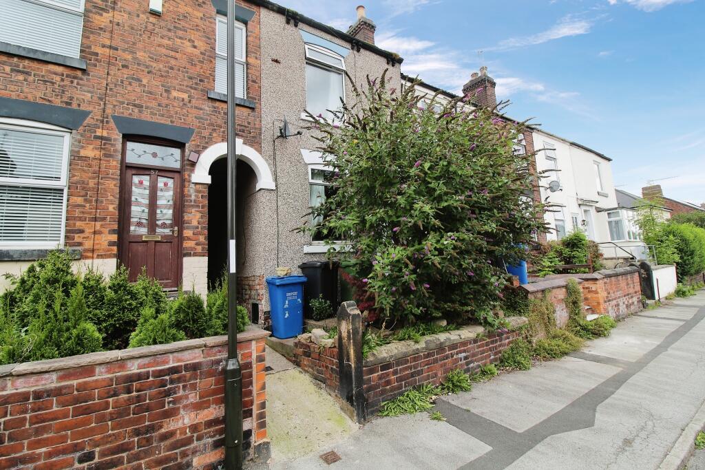 2 bedroom terraced house for sale in Prospect Road, Old Whittington