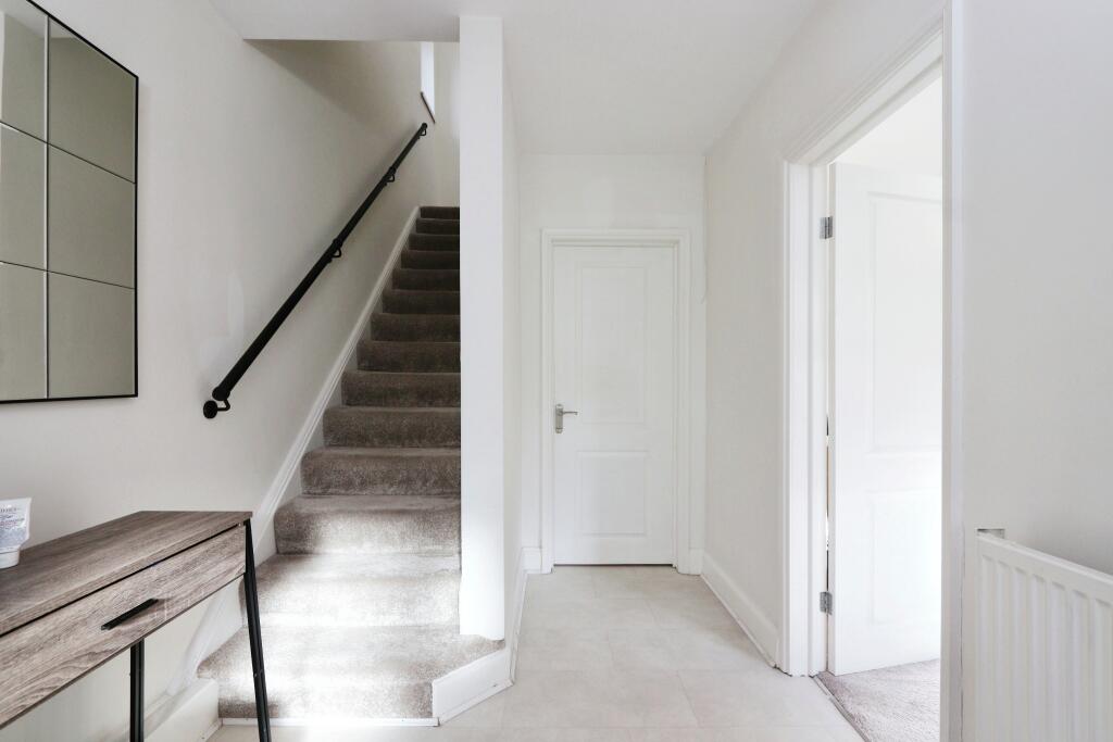 3 bedroom semidetached house for sale in Bowden Wood Crescent