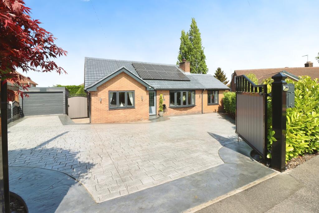 Main image of property: Lichfield Road, Chesterfield, S40