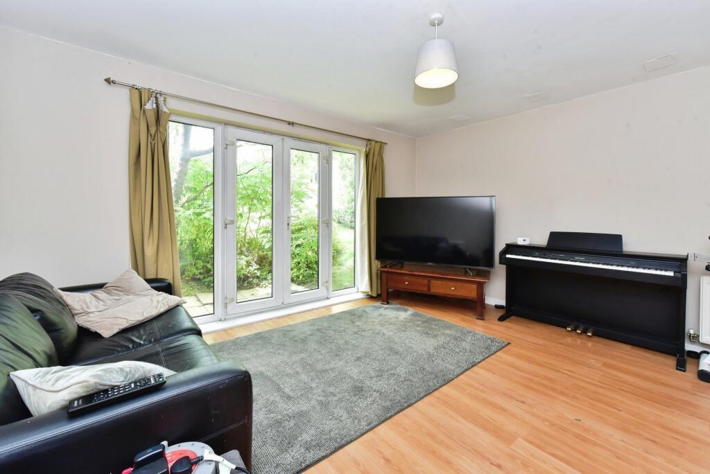 Main image of property: 142 Chelsea Road, Sheffield, S11