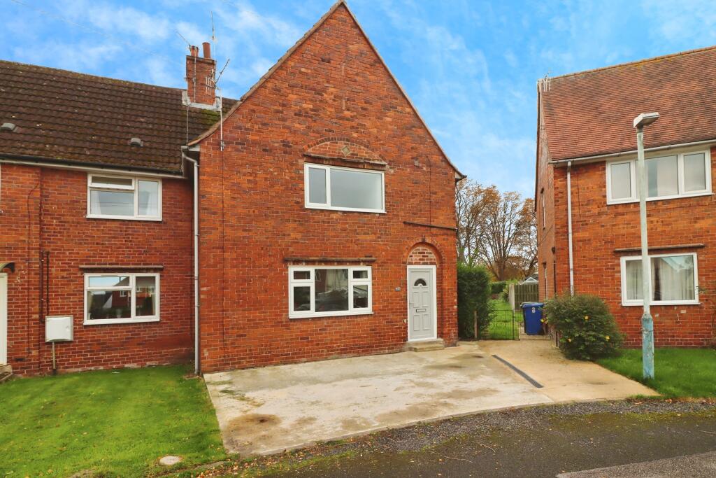 Main image of property: Hunloke Crescent, Chesterfield, S40