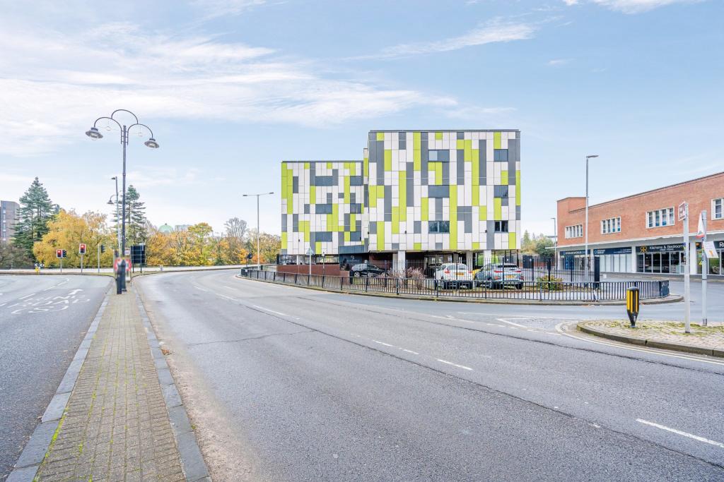 2 bedroom apartment for sale in Chapel Ash, Wolverhampton, WV3