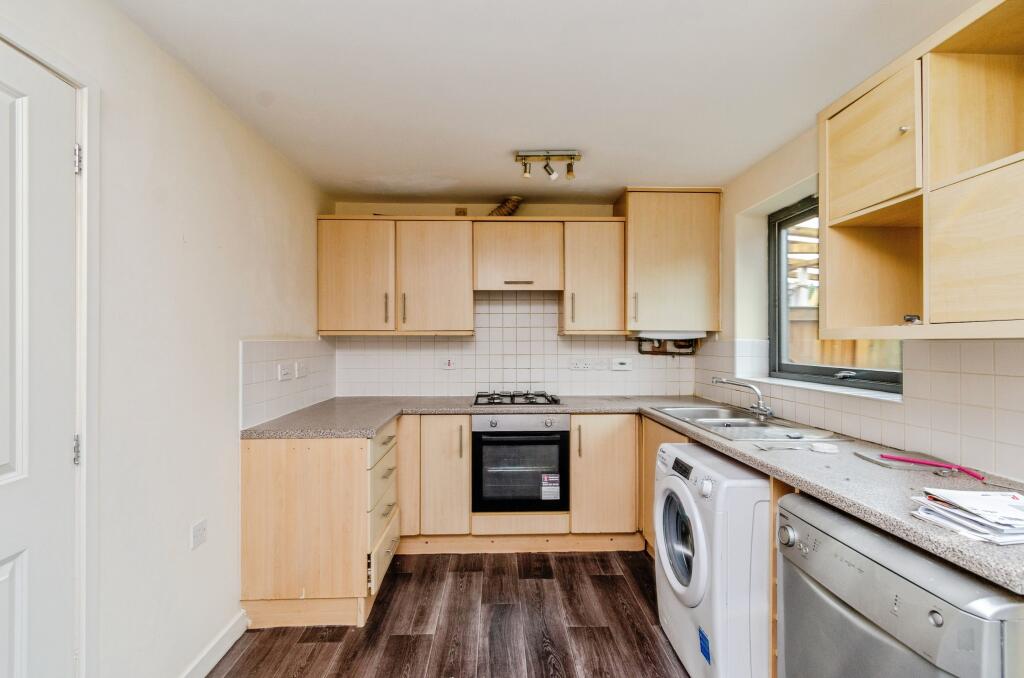 3 bedroom semi-detached house