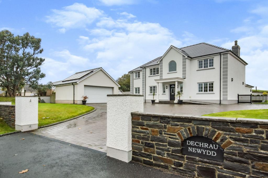 7 bedroom detached house for sale in Ferwig, Cardigan, SA43