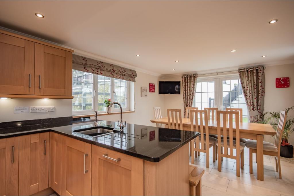 7 bedroom detached house for sale in Ferwig, Cardigan, SA43