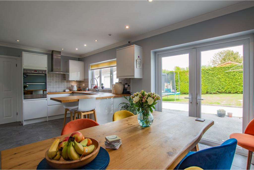 3 bedroom detached bungalow for sale in Rhos, Llandysul, SA44