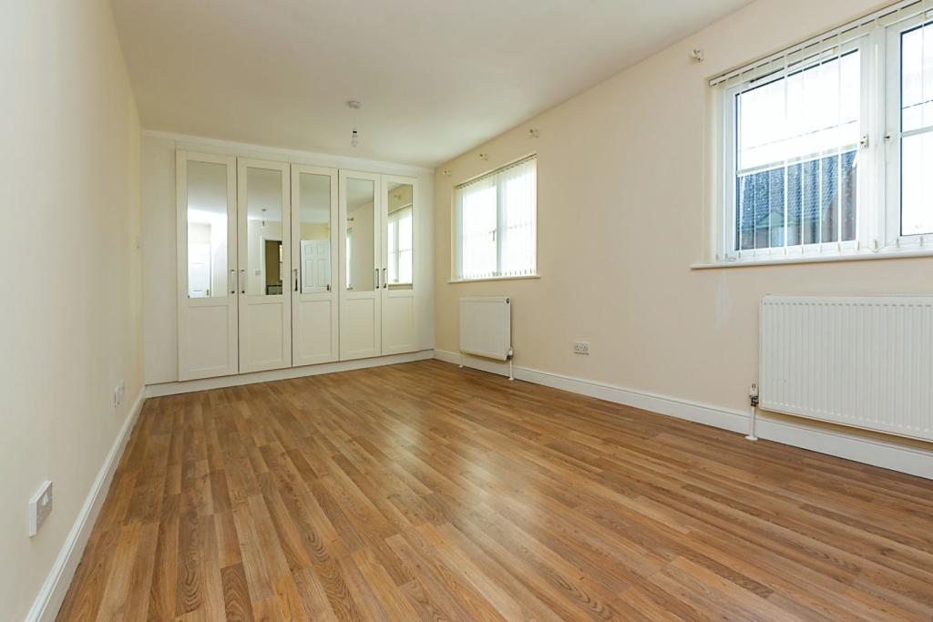 5 bedroom detached house for sale in Carmarthen Road, Fforestfach, SA5
