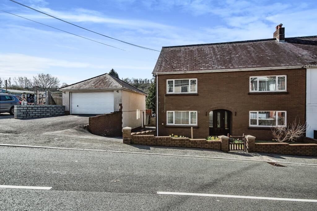 3 bedroom semidetached house for sale in Davies Street, Pencader, SA39