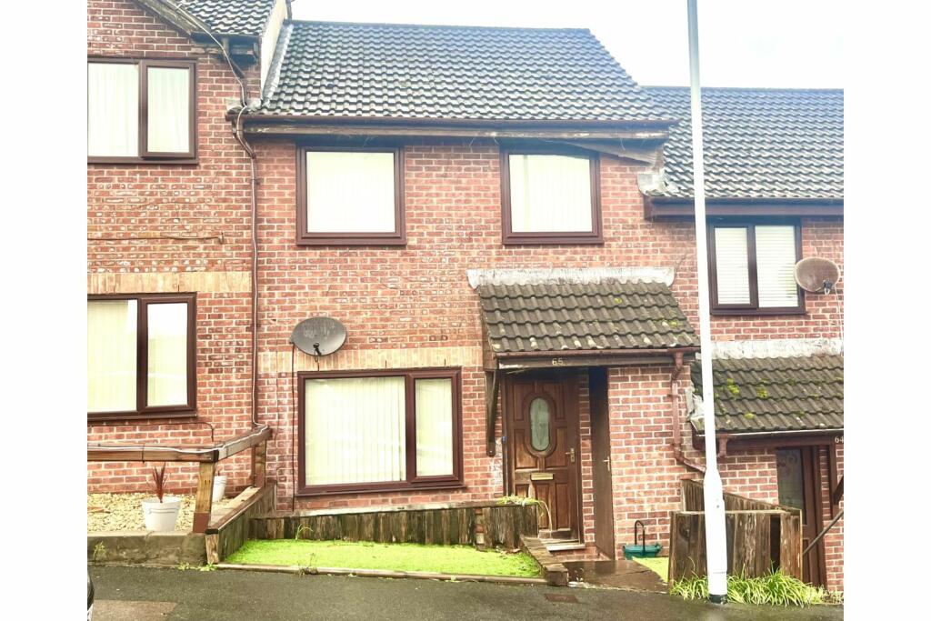 3 bedroom terraced house for sale in Hillrise Park, Clydach, SA6