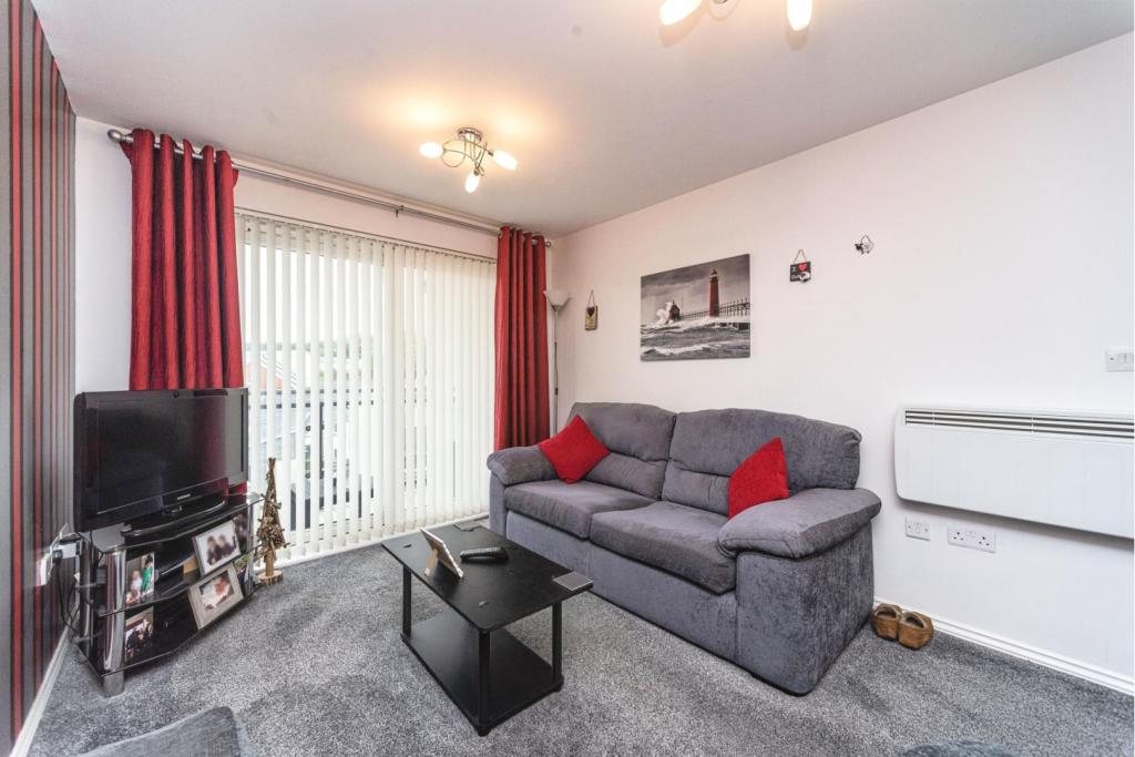 1 bedroom apartment for sale in Phoebe Road, Swansea, SA1
