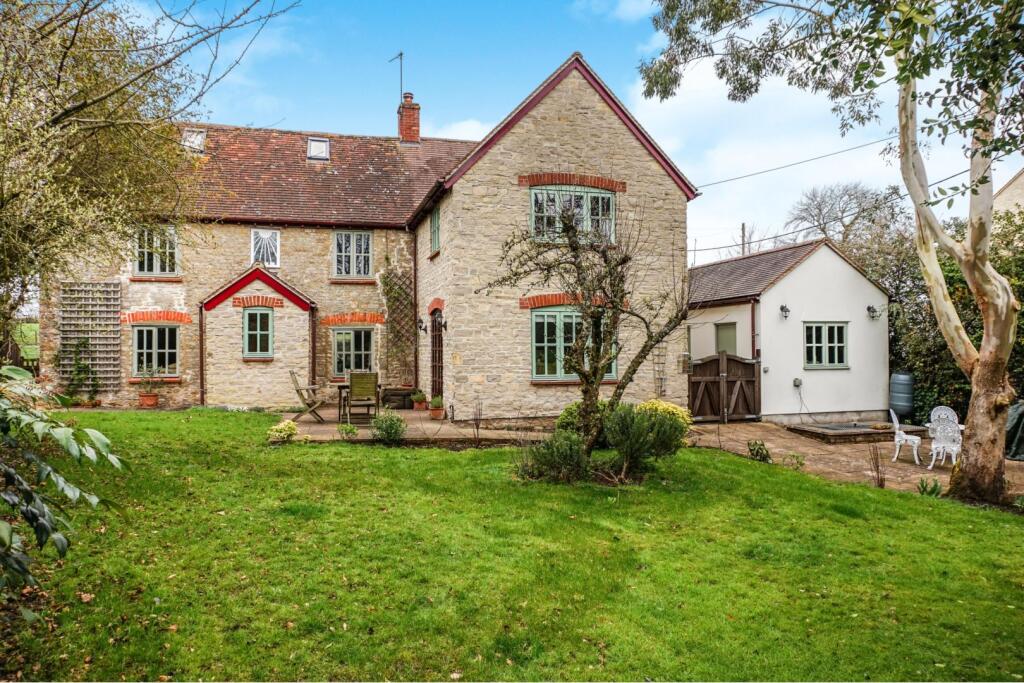 Main image of property: Langham, Gillingham, SP8