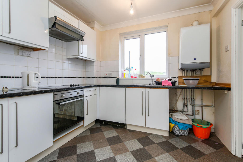 2 bedroom ground floor flat for sale in Thorntree Gill, Peterlee, SR8