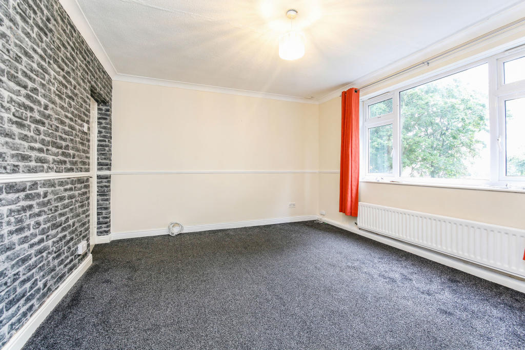 2 bedroom ground floor flat for sale in Thorntree Gill, Peterlee, SR8