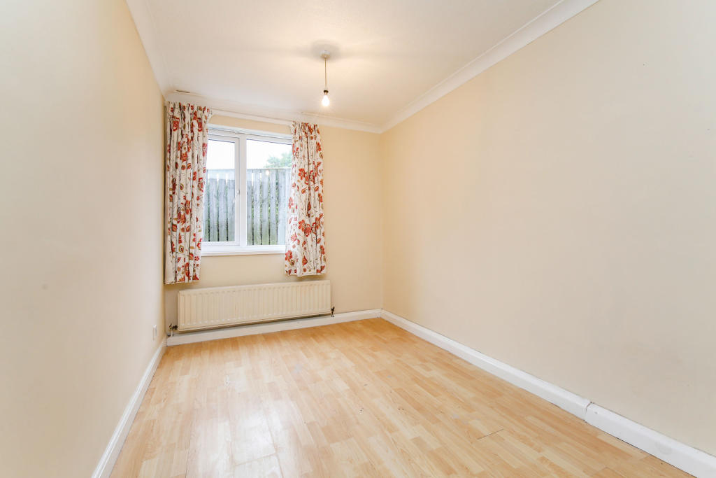 2 bedroom ground floor flat for sale in Thorntree Gill, Peterlee, SR8