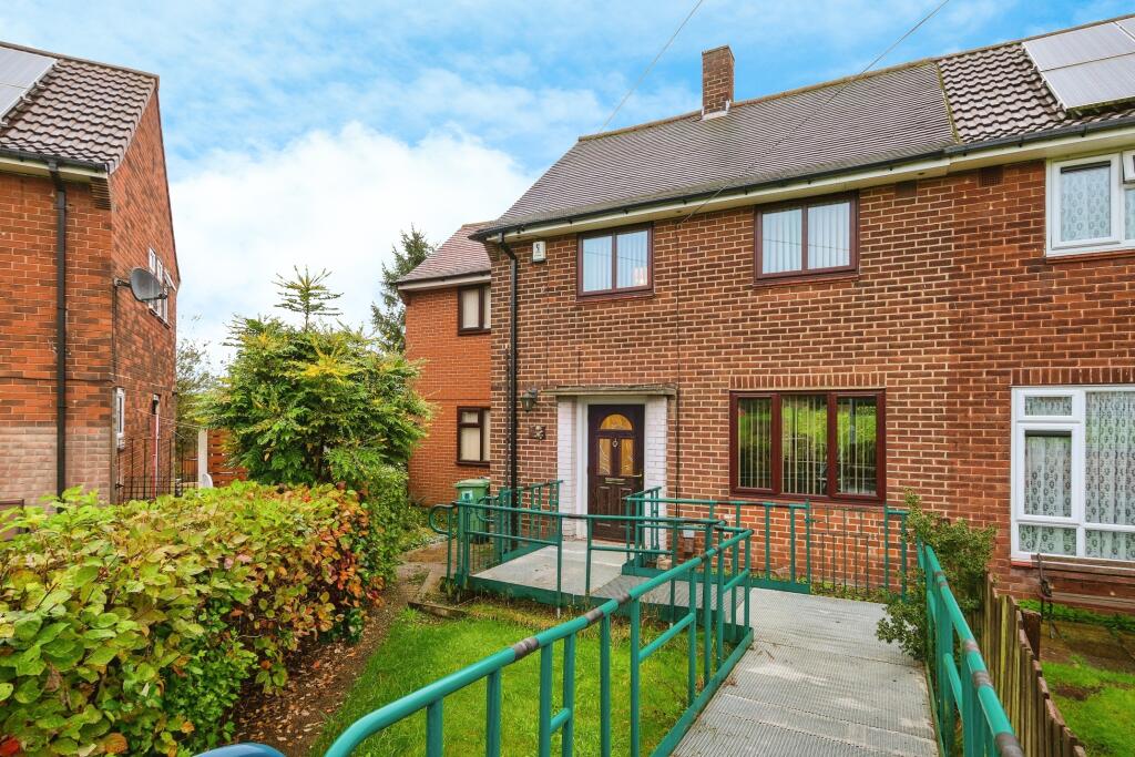 3 bedroom semidetached house for sale in St. Catherines Hill, Leeds, LS13