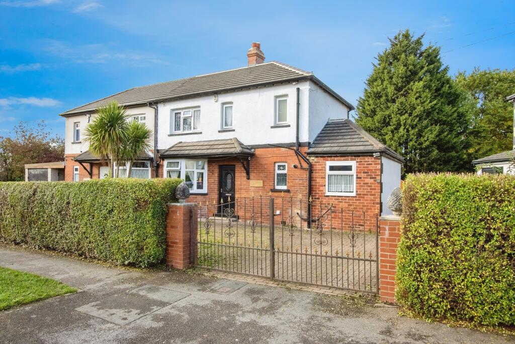 Main image of property: Broadway, Leeds, LS15