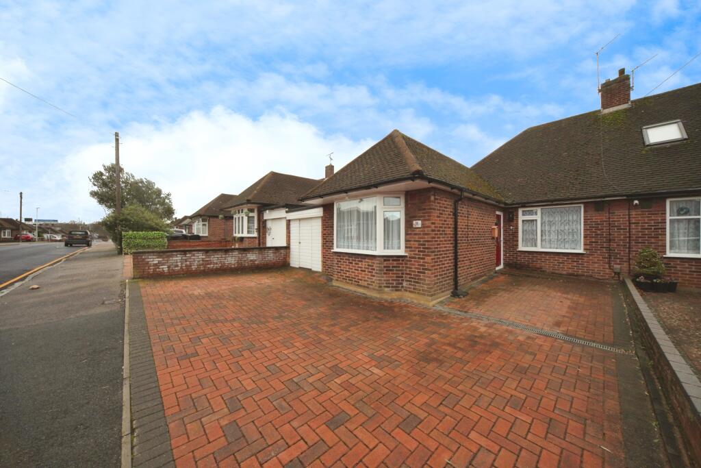 Main image of property: Abingdon Road, Luton, LU4