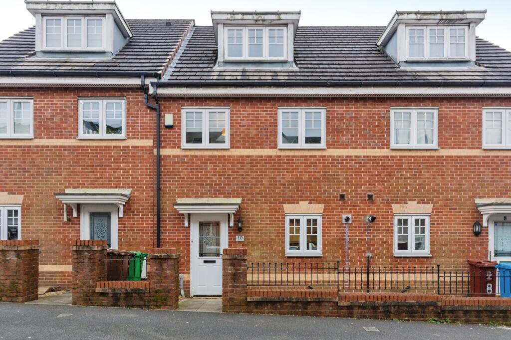 3 bedroom terraced house for sale in Kilmaine Avenue, Manchester, M9