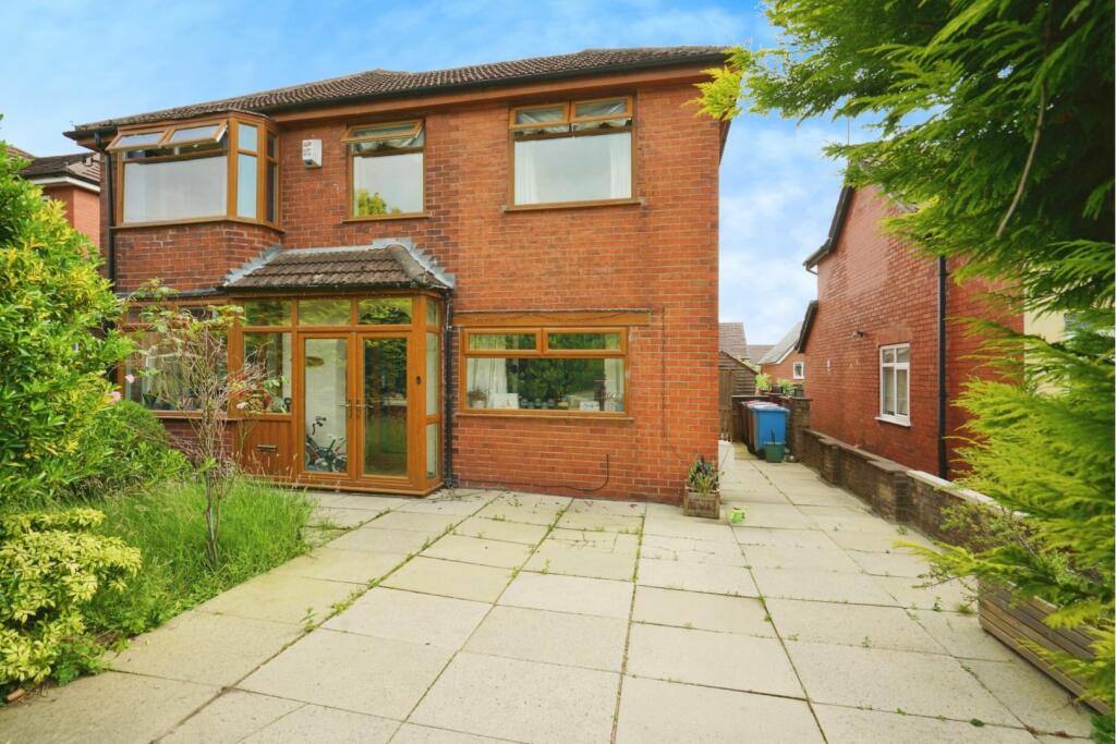 3 bedroom detached house for sale in Hilton Lane, Manchester, M28