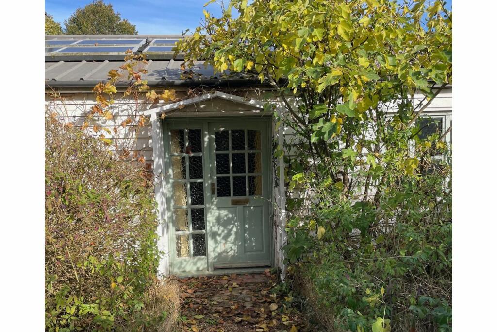 Additional property image - Highfield Close, Cambridge, CB22